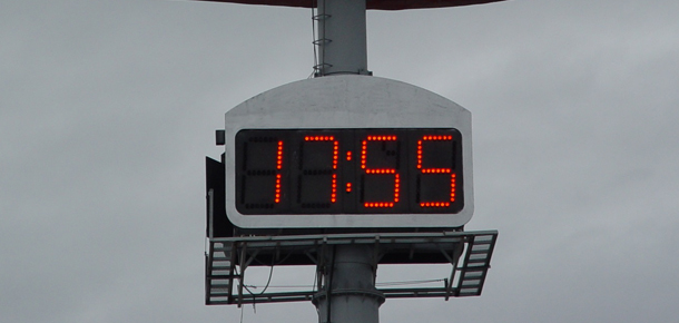 Relojes electronicos de LEDs exterior